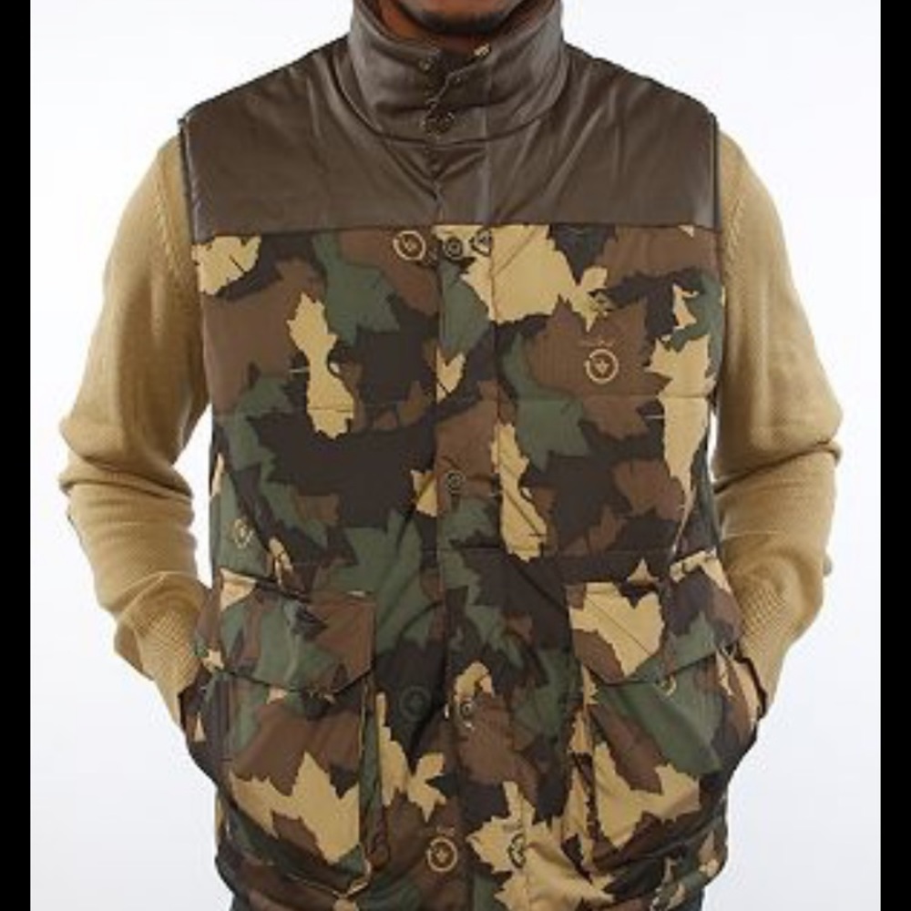 LRG Camo puff vest